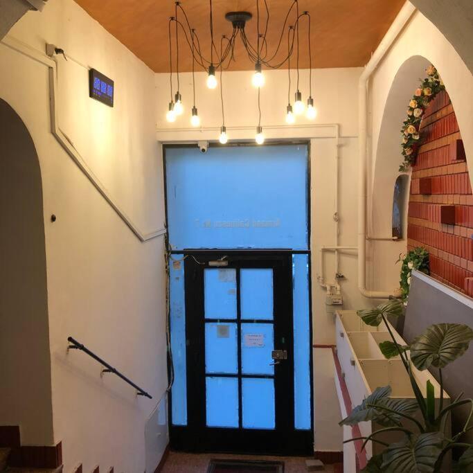 Lovely Studio Букурещ Екстериор снимка